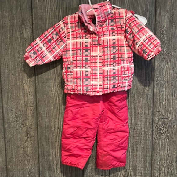 northpeak Other - 2t North Peak girls snow suit, pink, detachable fur hood